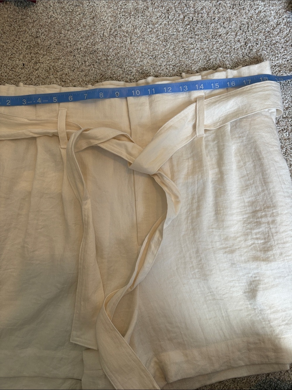 High-Waist Paperbag Tie-Waist Shorts - Cream NWT - Picture 5 of 7